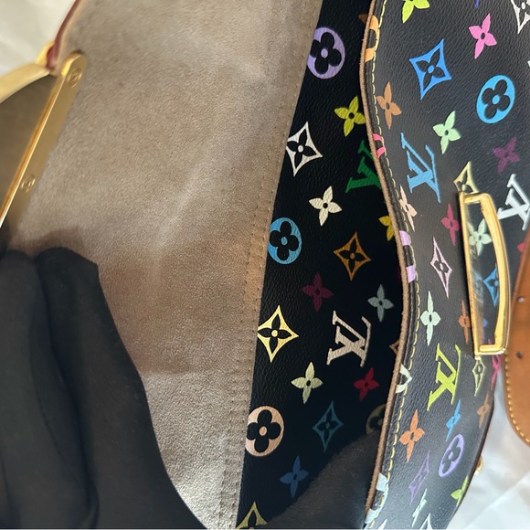 Louis Vuitton shoulder Bag - Picture 10 of 10